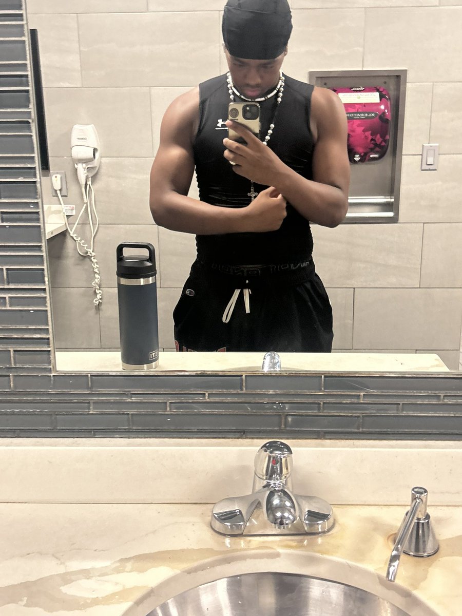 Xavier_C_Rose's tweet photo. Always great to put in work on your free time https://t.co/teYu3cm8Oy