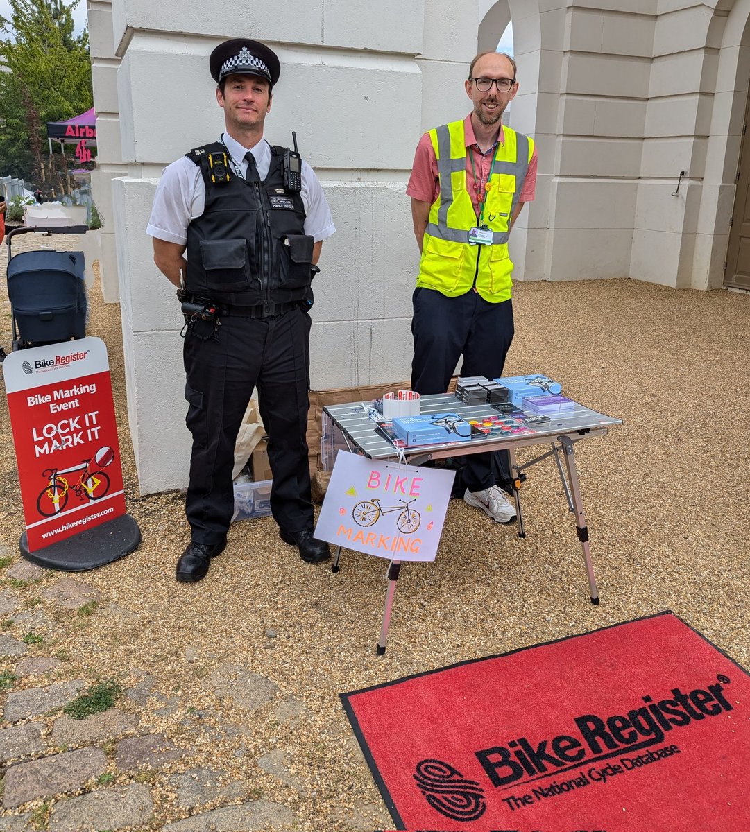 MPSMildmay's tweet photo. Ward officers were helping @MPSHolloway with reassurance patrols and bike marking at the Clocktower Festival at Caledonian Park.

Thank you to everyone that engaged with us and @IslingtonBC for inviting us.

#MyLocalMET 
#SaferNeighbourhoods
#StaySafe
#CommunityCrimeFighting https://t.co/Ba4lJJ2c6D