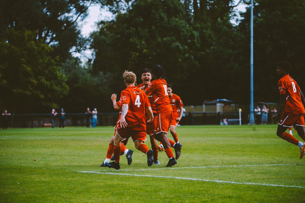 parnellphoto_'s tweet photo. Everything happens for a reason..

All the uncertainty and tears over the last few months have been worth it for this game alone.

What a team 💛🖤 https://t.co/1nSE7dFNbG