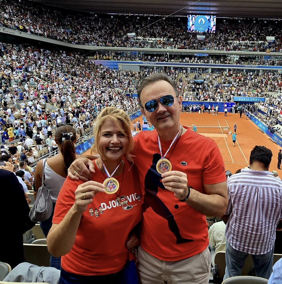 KrisSekMNT's tweet image. Nole ti si nase ZLATOOO i nas PONOS!!! Verovali smo od prvog dana u tebe! Volimo te najvise! 🙏🏻☦️🇷🇸♥️♥️♥️

#BELIEVE #VISUALISE 

@DjokerNole @jelenadjokovic @NovakFanClub