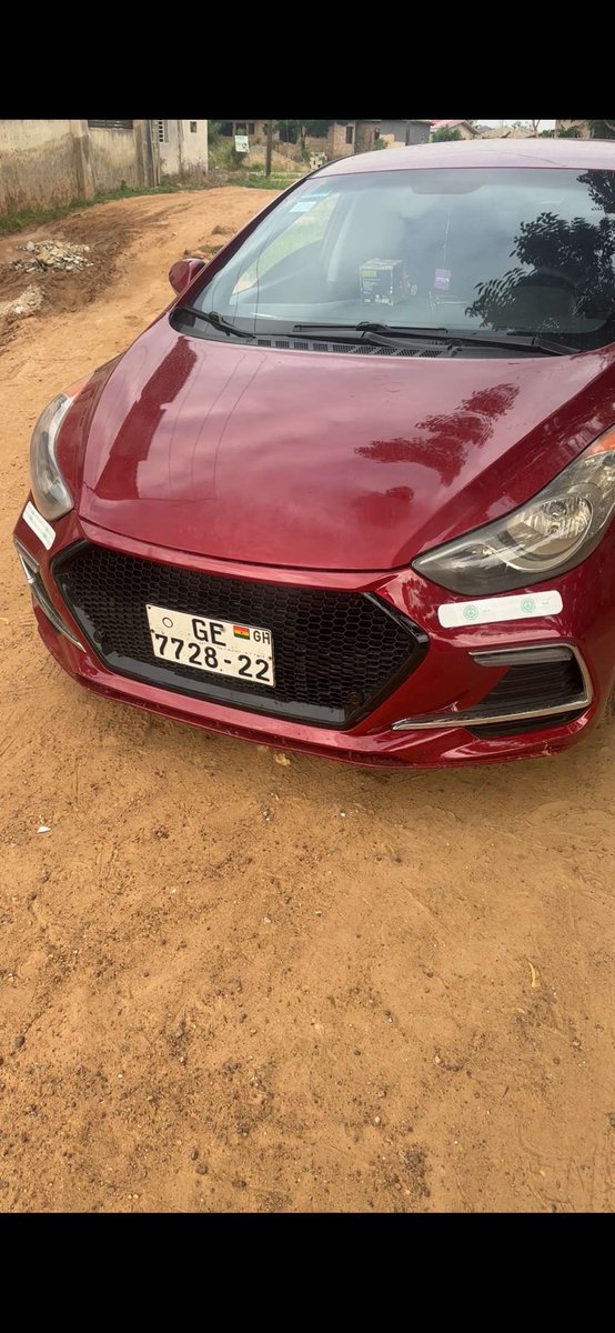 gyaigyimii's tweet photo. Stolen Car 

Please look out for this car and call this number if u find it 0553759632. Please rt https://t.co/v7gz0QXY6S
