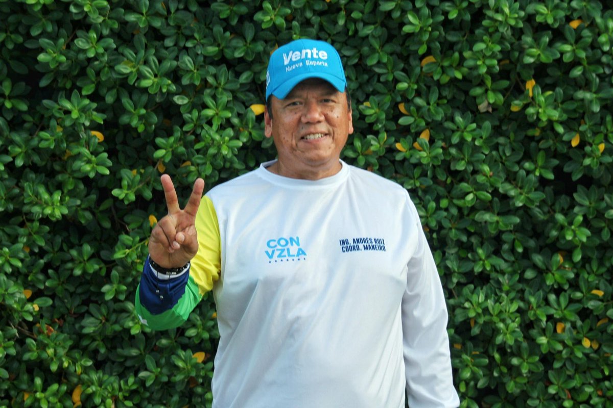 ‼️#Urgente | Andrés Ruiz, coordinador de Vente Venezuela en el municipio Maneiro, Nueva Esparta fue detenido por funcionarios de la Policía Nacional junto a su hijo y esposa, quienes intentaban evitar la detención. 

Exigimos el cese de la represión. ¡Ya basta!