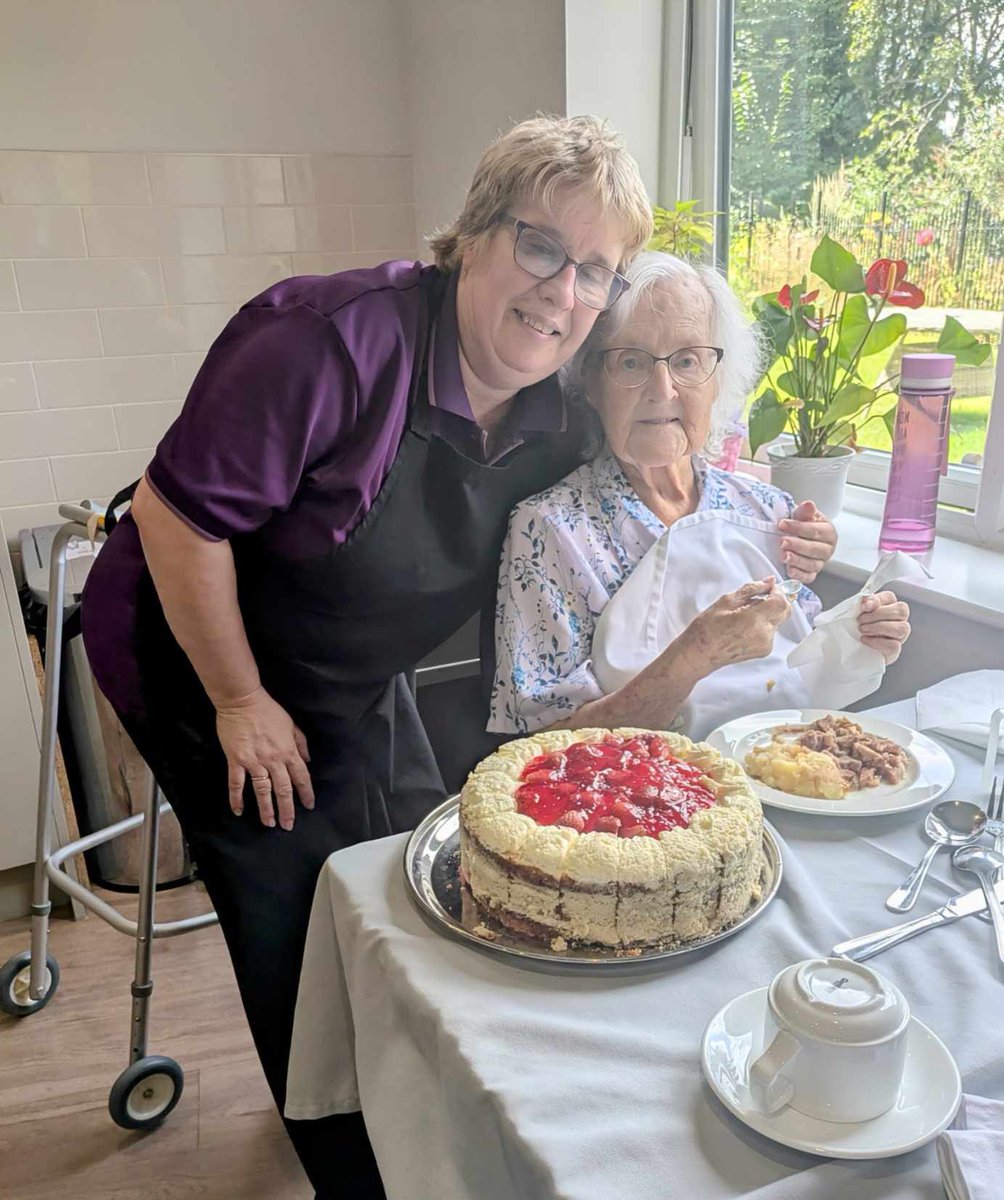A big happy 101st birthday to Evelyn love from all staff and residents 🎂💕<a href="/AnchorLaterLife/">Anchor</a> #birthay #celebration #cake #care #carehomes