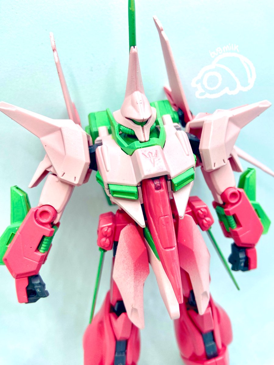 bugmiilk's tweet photo. 🍓🍓🍓🍓 Progress on the berry bot (the pink parts are getting strawb decals soon) 
#gunpla https://t.co/cMs4HWas9q