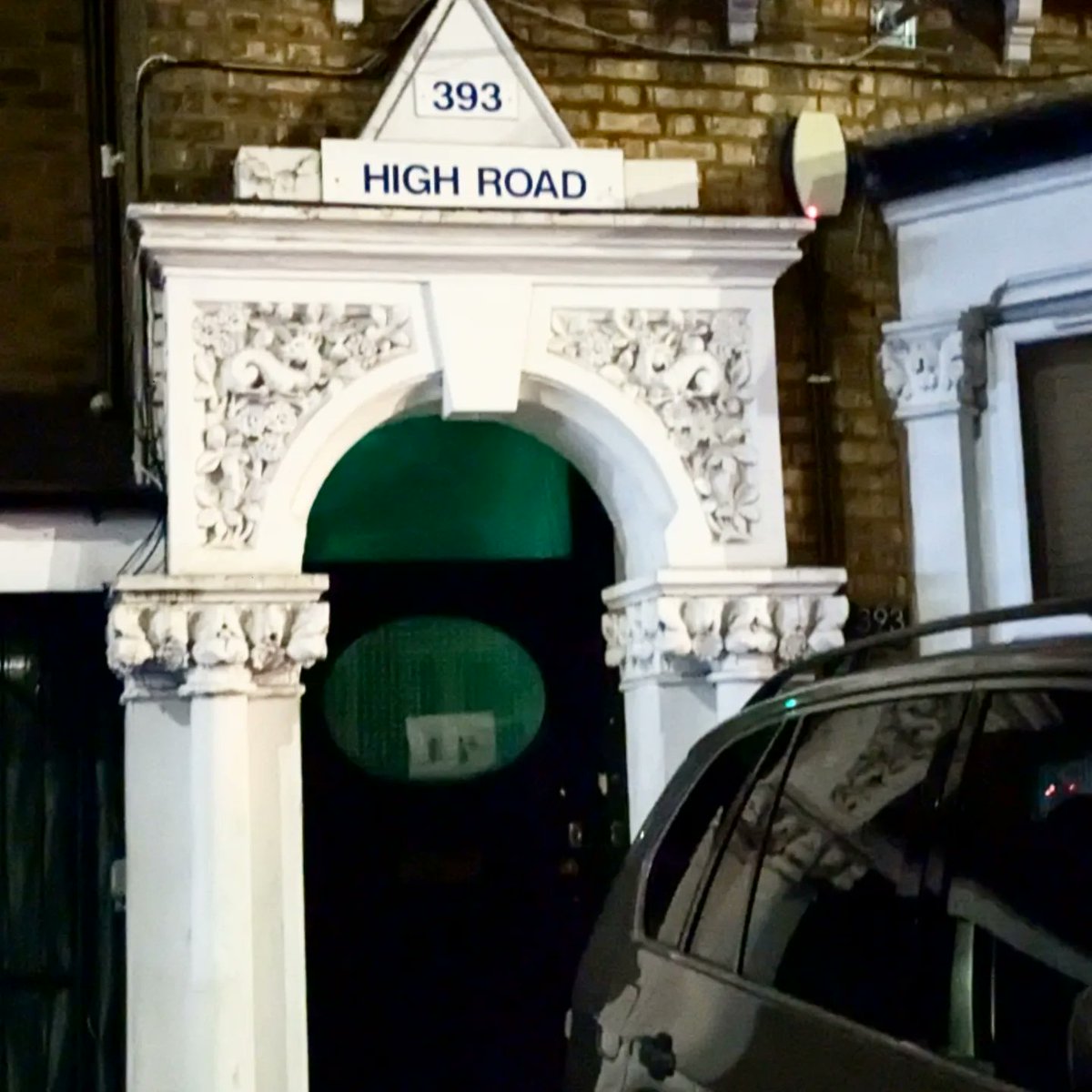 Dragons of London tweet media