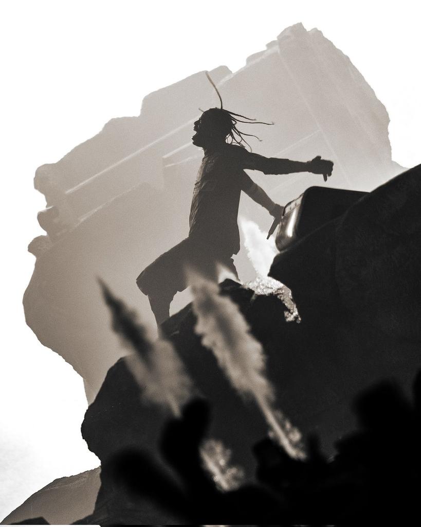 travisscottfile's tweet photo. EU-TOPIA https://t.co/jEewJTxB7f