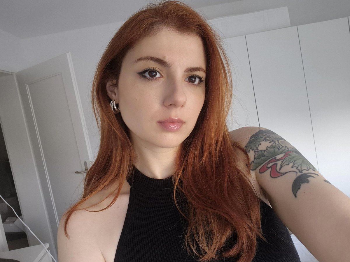 Soenia ☁️❄️ tweet media