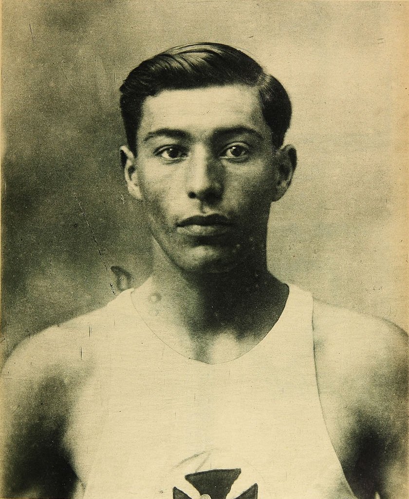 JP__CL's tweet photo. Las medallas chilenas en las Olimpiadas:

Ámsterdam 1928
🥈
Manuel Plaza
Atletismo: Maratón https://t.co/ETHpieL0Lg