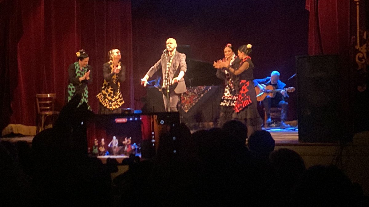 "Lo mejor del Flamenco y la Copla"
Anoche fue una fiesta. Maxi Serral y su nuevo espectáculo msflamenco