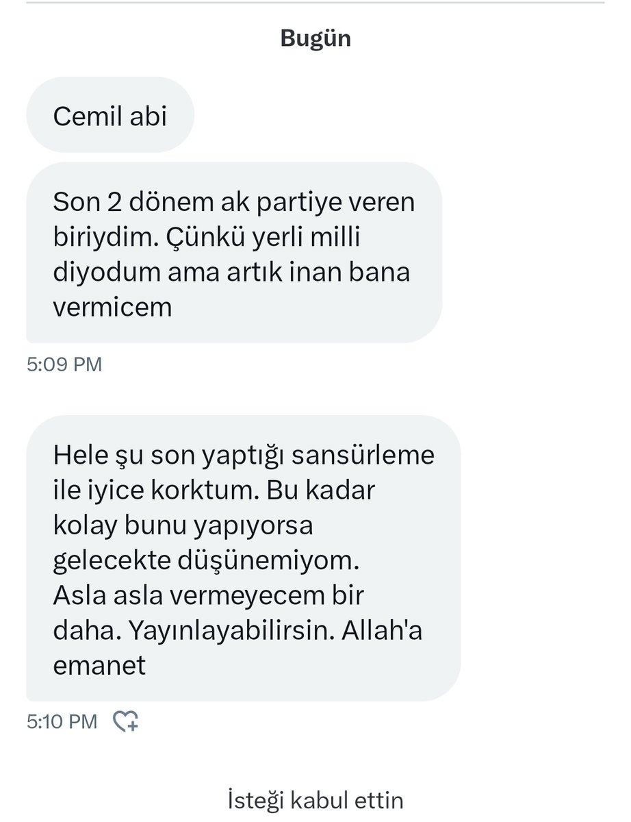 avcemilcicek01's tweet photo. DM kutum doldu taştı!

AKP'ye oy veren gençler Instagram'a gelen #erisimyasağı sonrası resmen büyük bir aydınlanma yaşıyorlar.

Dolar 30 lira olunca olmadı. Depremden sonra olmadı. Onlarca liyakatsizlikle olmadı. Instagram kapanınca oldu.

İlginç bir sosyolojik durum. https://t.co/SeIAl4jQ0b