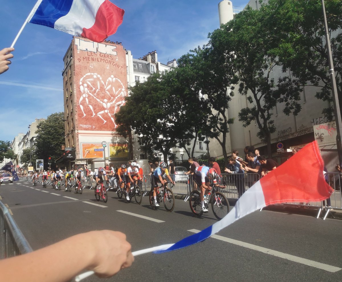 FabriceElsner's tweet photo. Course en ligne à Belleville ! #JO#Paris 2024#Olympic Games https://t.co/ukzwBBttu9