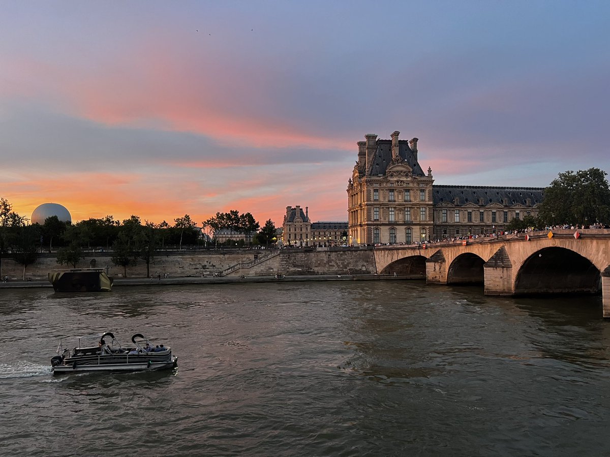 Benjamin Netter (@benjaminnetter) on Twitter photo Paris. Paris.