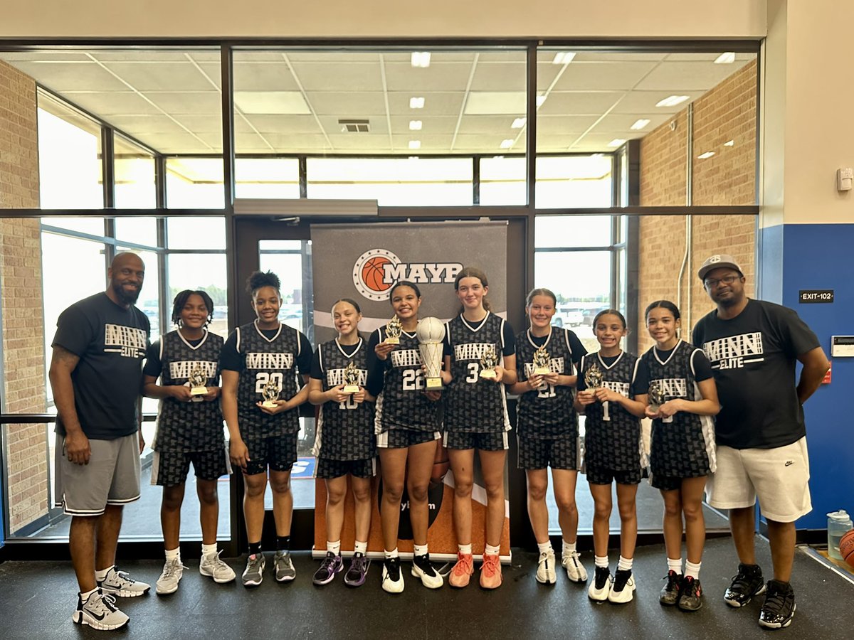MrsPeteEsq's tweet photo. MAYB Nationals in OKC. Fifty teams. Seven games. First tournament together. 

A blowout THIRD place W for @GiannaDiessner3 and Minnesota Elite.

That means unfinished business. https://t.co/UOlnezPo0K
