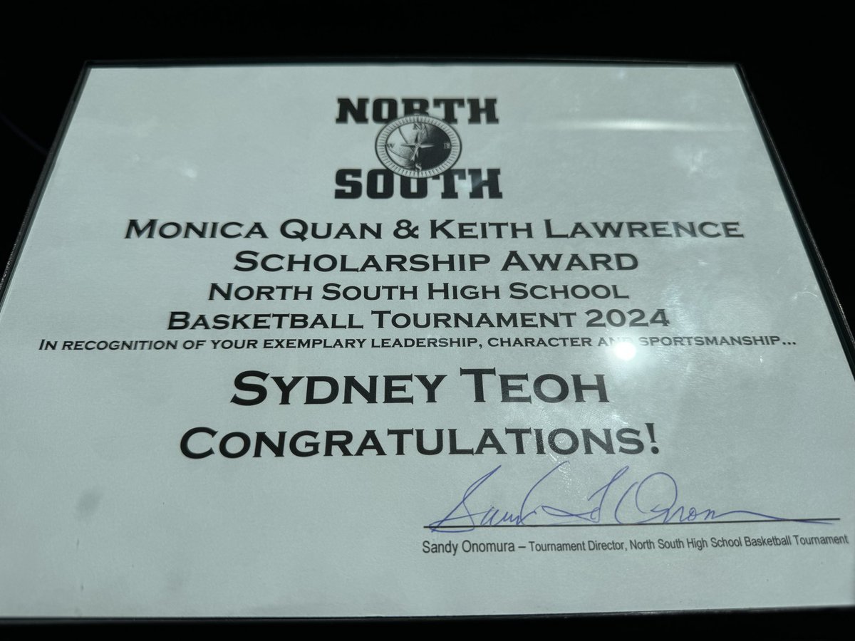 Kerryli73's tweet photo. @sydneyteoh Final year representing NorCal in North South tournament and was recognized for the leadership, character and sportsmanship. ❤️ https://t.co/znlSZaj0Fm