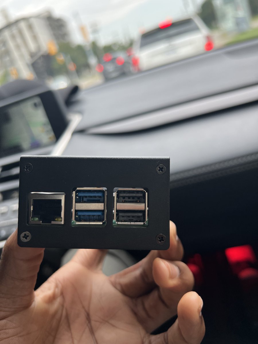 TrojanCodes's tweet image. I’m gonna set up kubernetes on this raspberry pi, such a portable server 😆