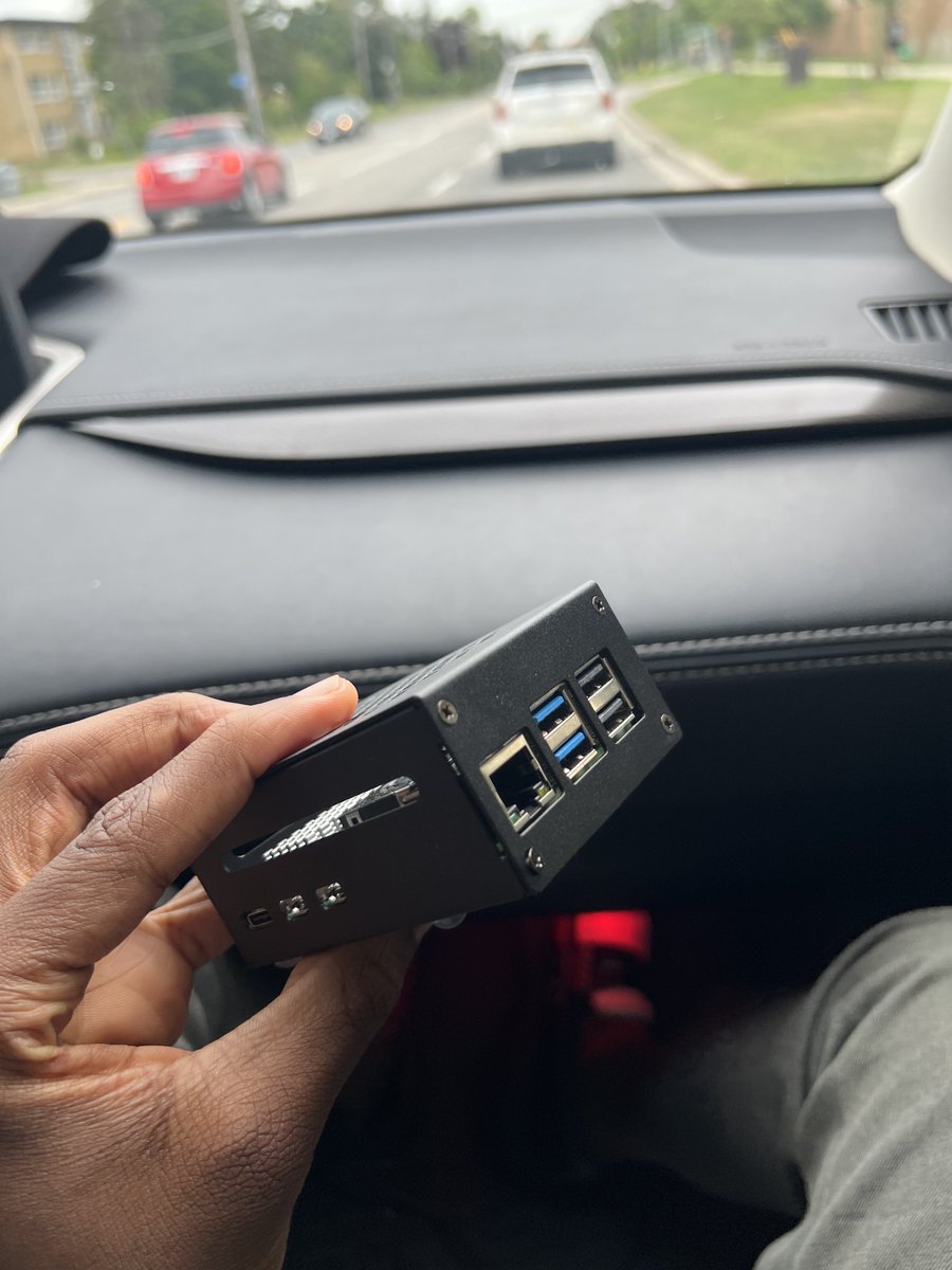 TrojanCodes's tweet image. I’m gonna set up kubernetes on this raspberry pi, such a portable server 😆