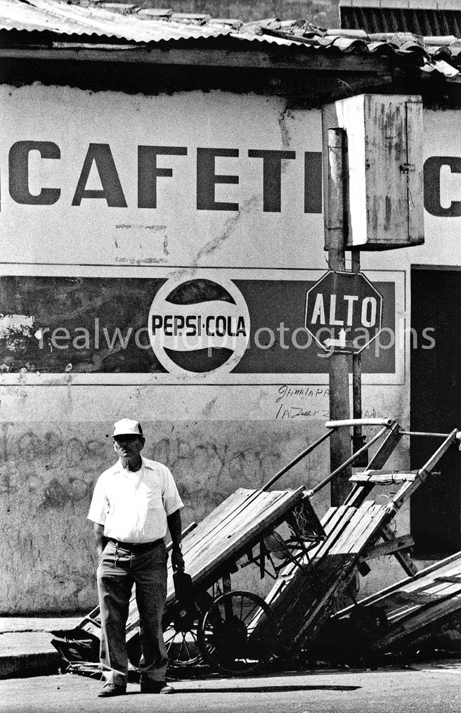 RealWorldImage's tweet image. Street photography and photojournalism at Medborgarskolan! medborgarskolan.se/arrangemang-so… 
#Malmo #Sweden #streetphotography #realworldphotographs #garymoorephotography #photojournalism #travel #Lund #Nikon #Medborgarskolan @medborgarskolan