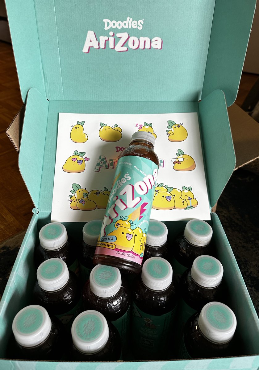 Fun collab between <a href="/doodles/">doodles</a> x <a href="/DrinkAriZona/">AriZona Iced Tea</a>.