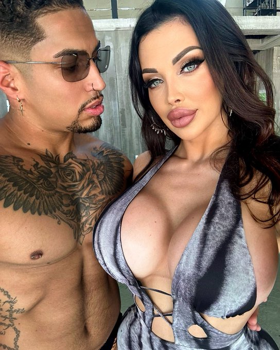 Check out my latest videos with @Leoozinho_fr on https://t.co/ZMcOxs4bpM and https://t.co/p9tRoG51cr