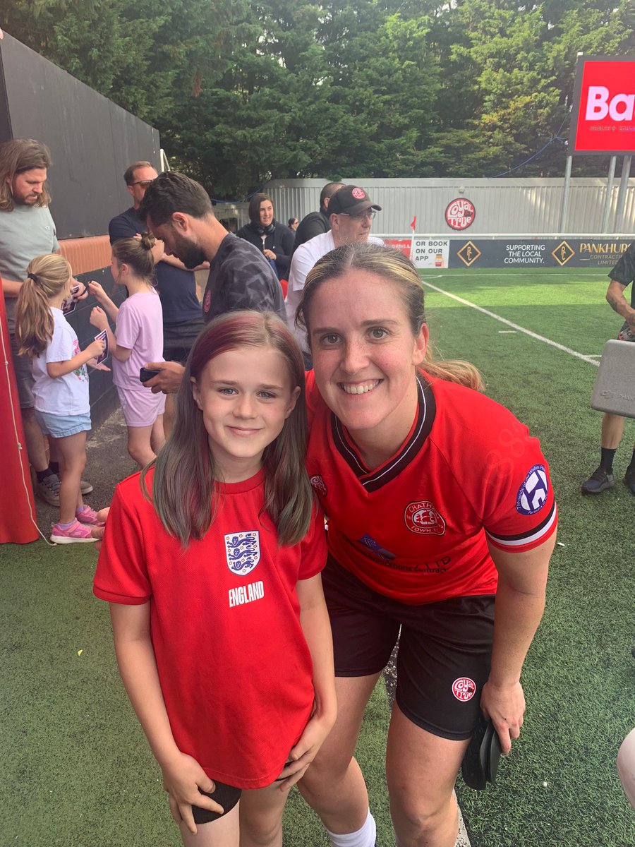 Barnard8Darren's tweet photo. @ChathamTownWFC  what a club!!! Fantastic day for the u10  girls mascots for the ladies today. The team had so much time for the girls. Here's my matilda with her new football idol 2 captains together ⚽️⚽️⚽️ https://t.co/P8uwTtaagD