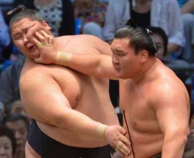 Орхих ёстой хүмүүсийг орхих хэрэгтэй. Яг тэр байранд нь Хөгийн зан чанартай нь..