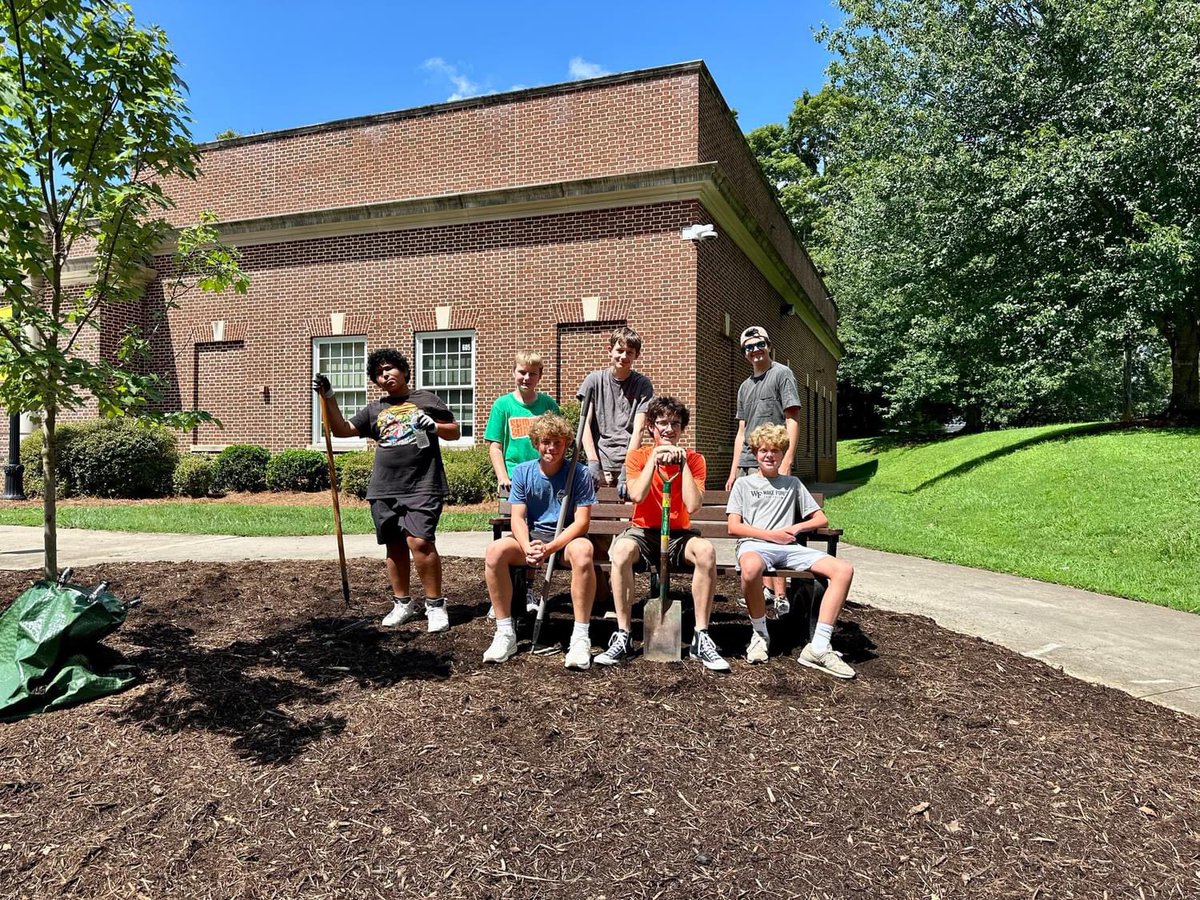 Please join me in thanking incoming junior, Quinn Grady, and his Boy Scout troop 920. Today Quinn completed his Eagle Scout project on the Reynolds campus.  The new benches look amazing as do the flowers and clean up in front of the gym. Welcome to RJR Quinn!