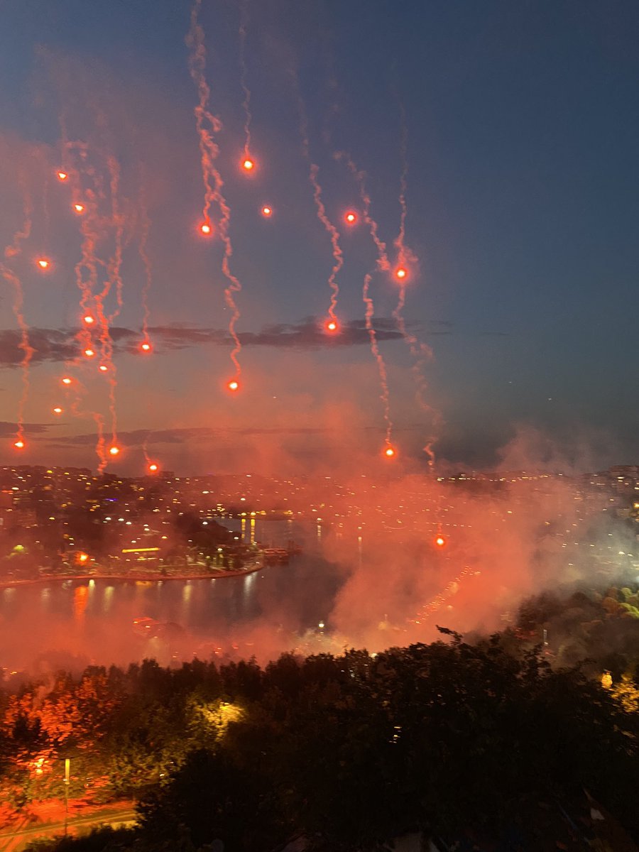 İstanbul yanıyor! 🔥 #Trabzonspor