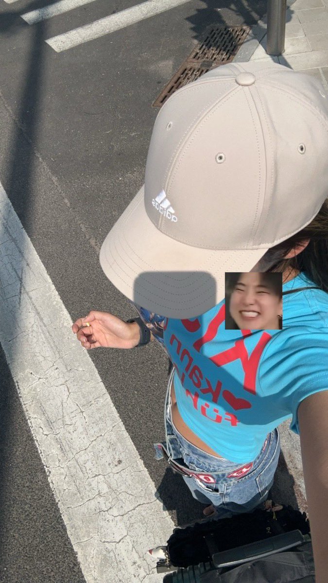 SHuai_111's tweet photo. ���近好熱 https://t.co/65nt2s3weY