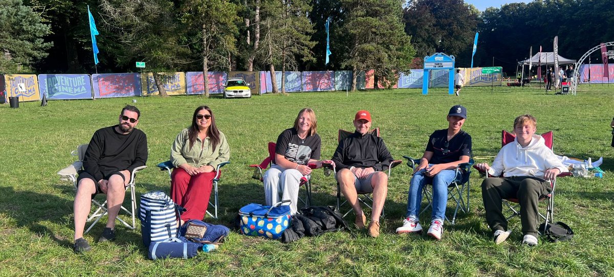 Gareth John tweet media