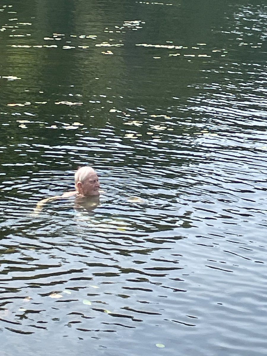 Graeme C Clark tweet media