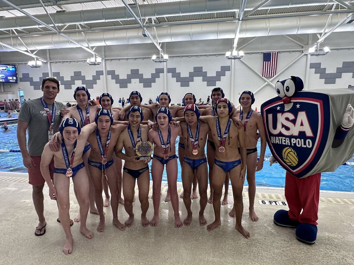 Congratulations to the Top 3️⃣ Finishers in the Boys 16u Platinum Division!

🥇<a href="/stlouisareapolo/">St. Louis Area Polo</a> 
🥈Orlando Thunder
🥉Greenwich 

Final score in the first place game: SLAP 12 Orlando Thunder 7

#2024JOs | #WaterPolo