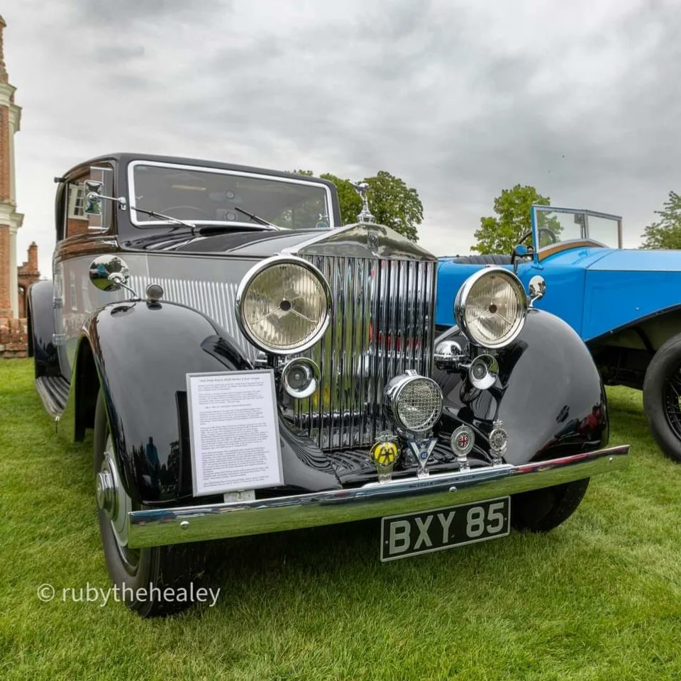 rubythehealey's tweet photo. A few from #helmingham today #classiccars #oldcars https://t.co/NNYTIAGoX0