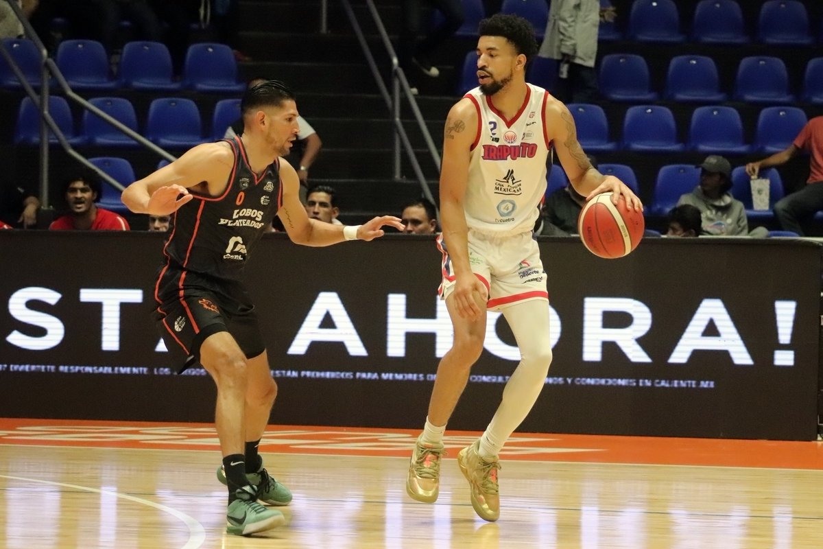 informa247mx's tweet photo. #Deportes 
Los @lobosplateados1  caen en a la #ArenaBUAP al enfrentarse a los #FreserosdeIrapuato con un marcador cerrado de 94-92, este día van por la revancha en e segundo juego. 🏀
#informativo247 | @baltazar_cc
#LobosPlateados #Puebla #Basquetbo
https://t.co/jVj4fV5lmt https://t.co/TLSaU1bI09