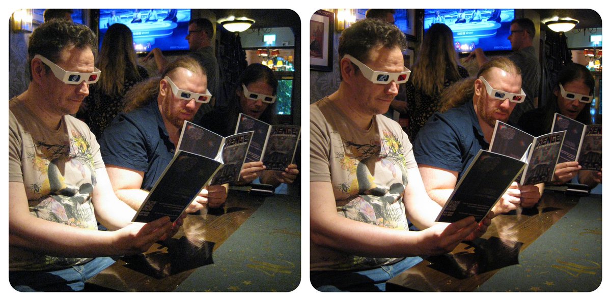 StereoSimian's tweet image. I’m still spreading word of @HENGE_band wherever I go, usually via the HENGE 3D Extravaganza!

Here are several enthralled readers:
