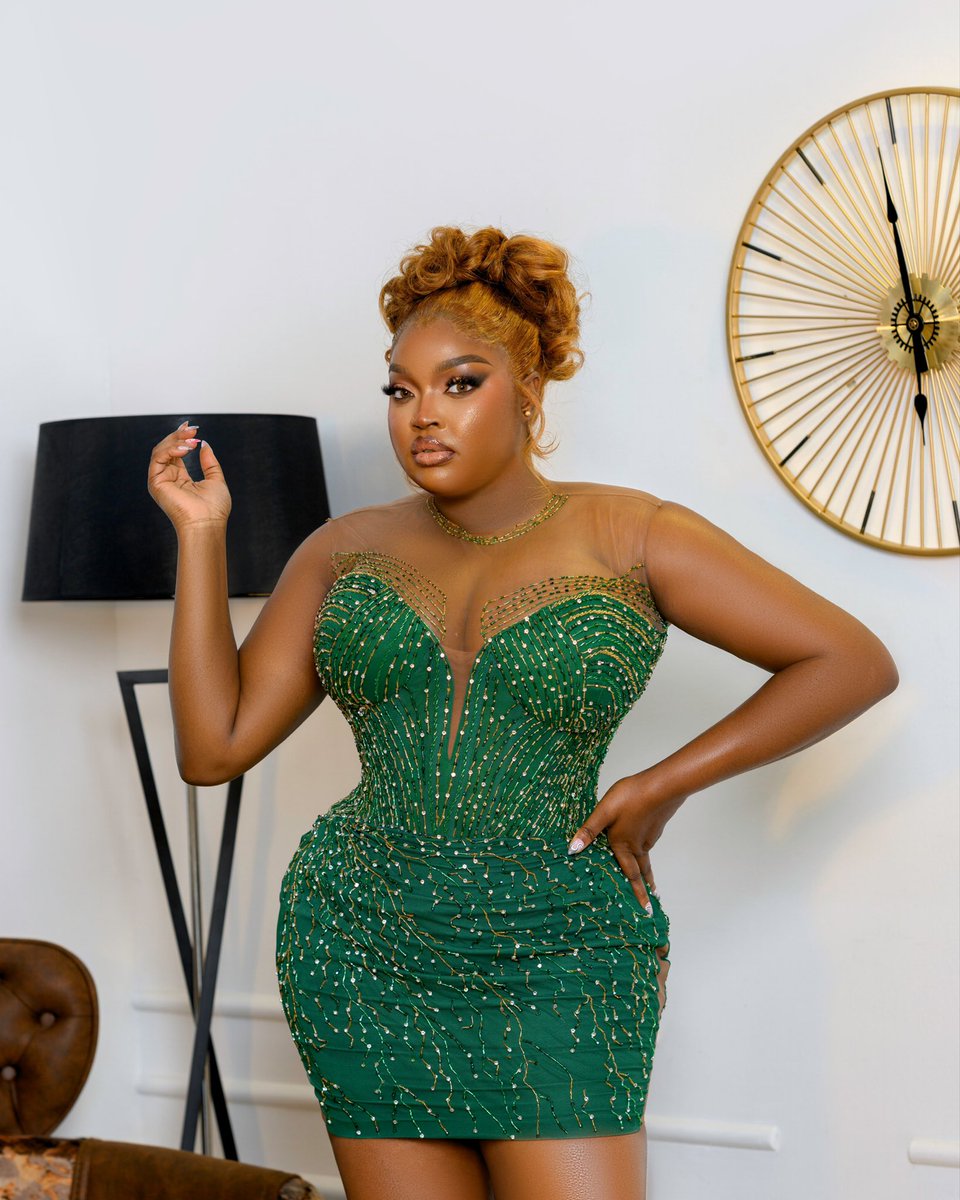 bigmama_Hive's tweet photo. She's beautiful
Intelligent
Reserved 
Loyal

She's queen #Chinweelibe of the #Zinwe  #BBNaija 

We gada pin till 71days https://t.co/fO7obklMy9