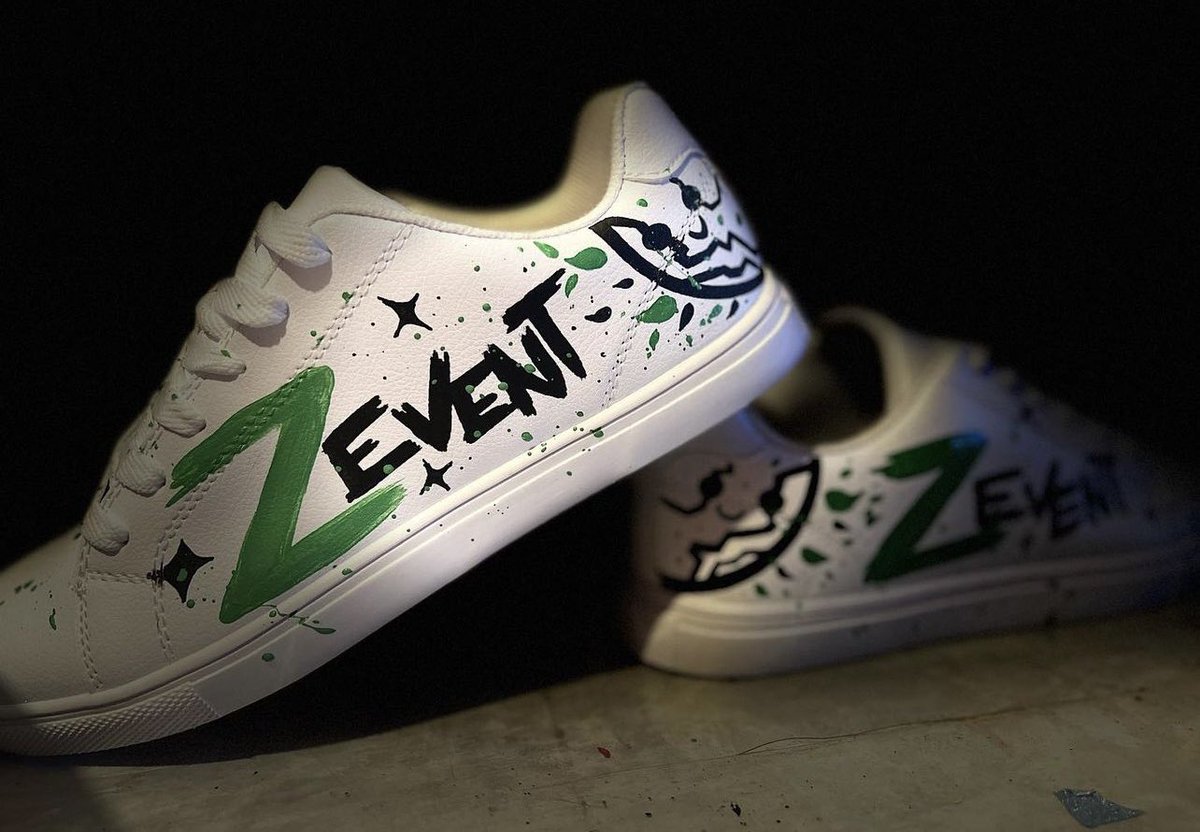 GLAMKSY 🎨 tweet media