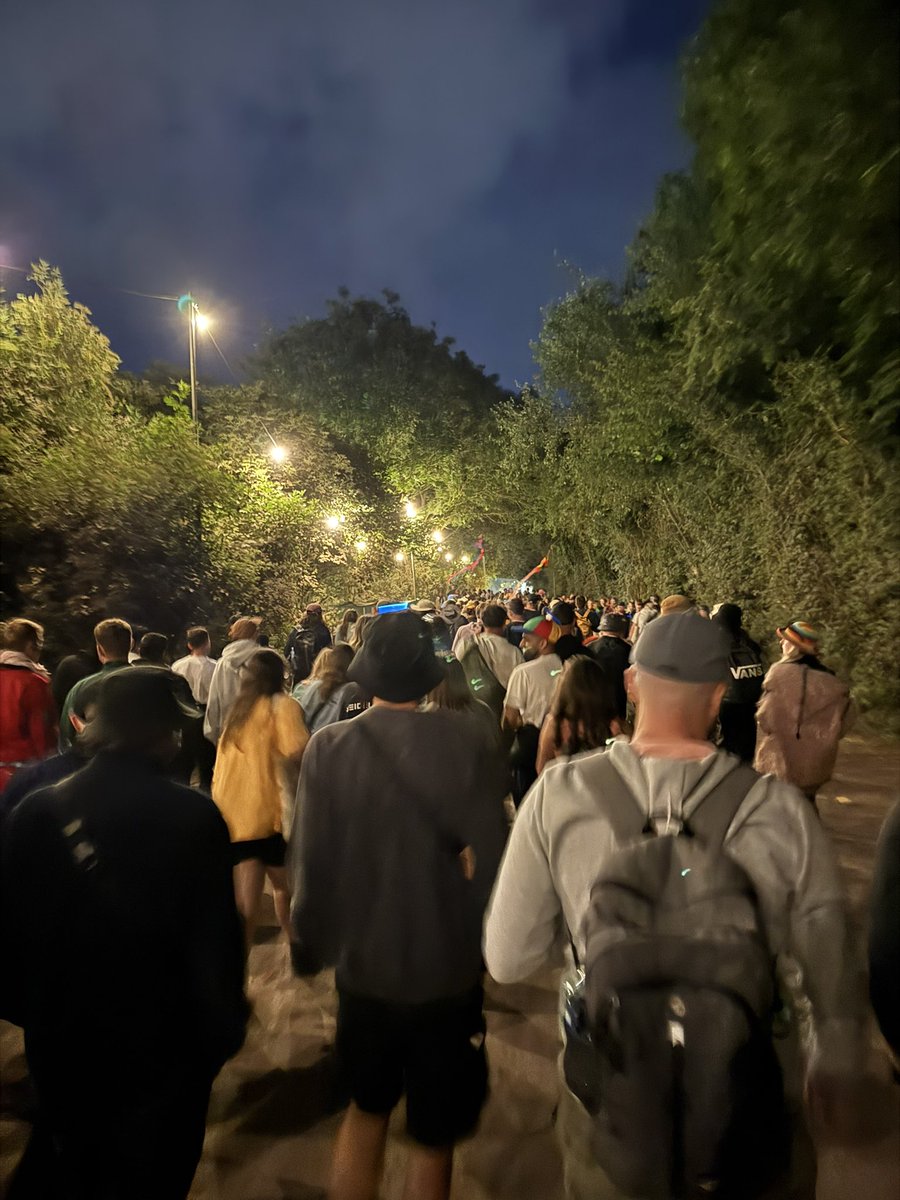 glastobation's tweet image. 4 random pictures just because these timelines need a cleansing 🧼 

#Glastonbury #Glasto