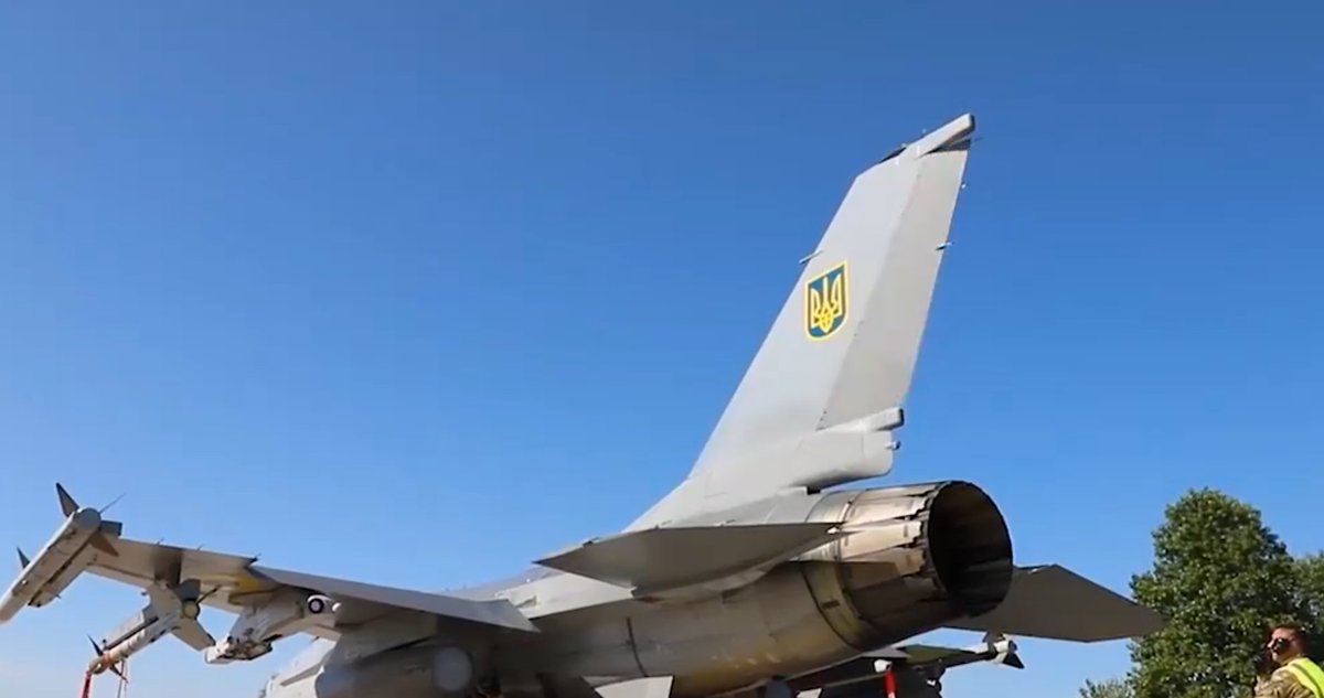 NOELreports's tweet image. SitRep - 04/08/24 - On Air Force Day, Ukraine officially welcomed F-16's 🔥

An overview of the daily events in Russia's invasion of Ukraine. Today, F-16's were officially announced, now in Ukrainian service. A new aviation era in Ukraine has started. 

RT=appreciated

1/X