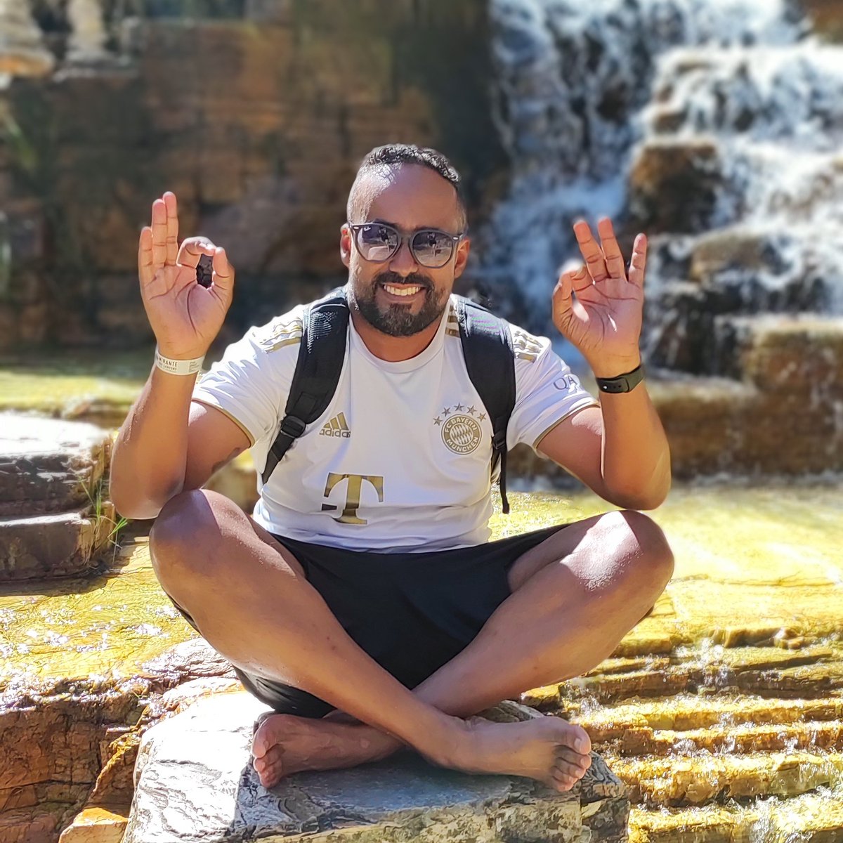 RDittz's tweet photo. #NewProfilePic https://t.co/j7WVqgNwaH