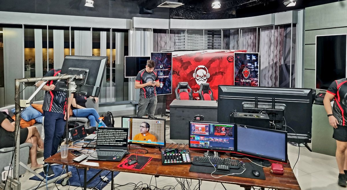 No se pierdan esta tarde LanPyTV por las pantallas de <a href="/Unicanal/">Unicanal</a> 
<a href="/realvaro00/">realvaro</a> 
<a href="/realvaro00/">realvaro</a>