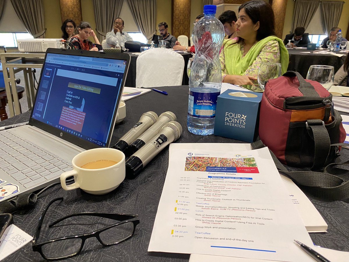 Just got some new tips for social media use at @fnfpakistan workshop Journalism 4.0 : don’t copy hashtags! Always type it yourself. Otherwise algorithms will find you out and don’t boost your content!