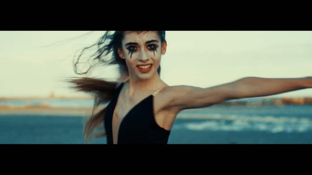 NEW SINGLE 'High Horse' Music Video now out 
YOUTUBE.COM/@augustgone 

#ballerina #ballet #dancer
#newsingle #newmusic #lovemusic
#highhorse #noprescriptionplease
#grunge #rock

<a href="/AlyxHolcombe/">Alyx Holcombe⚡</a> 
<a href="/bbcintroducing/">BBC Music Introducing</a>