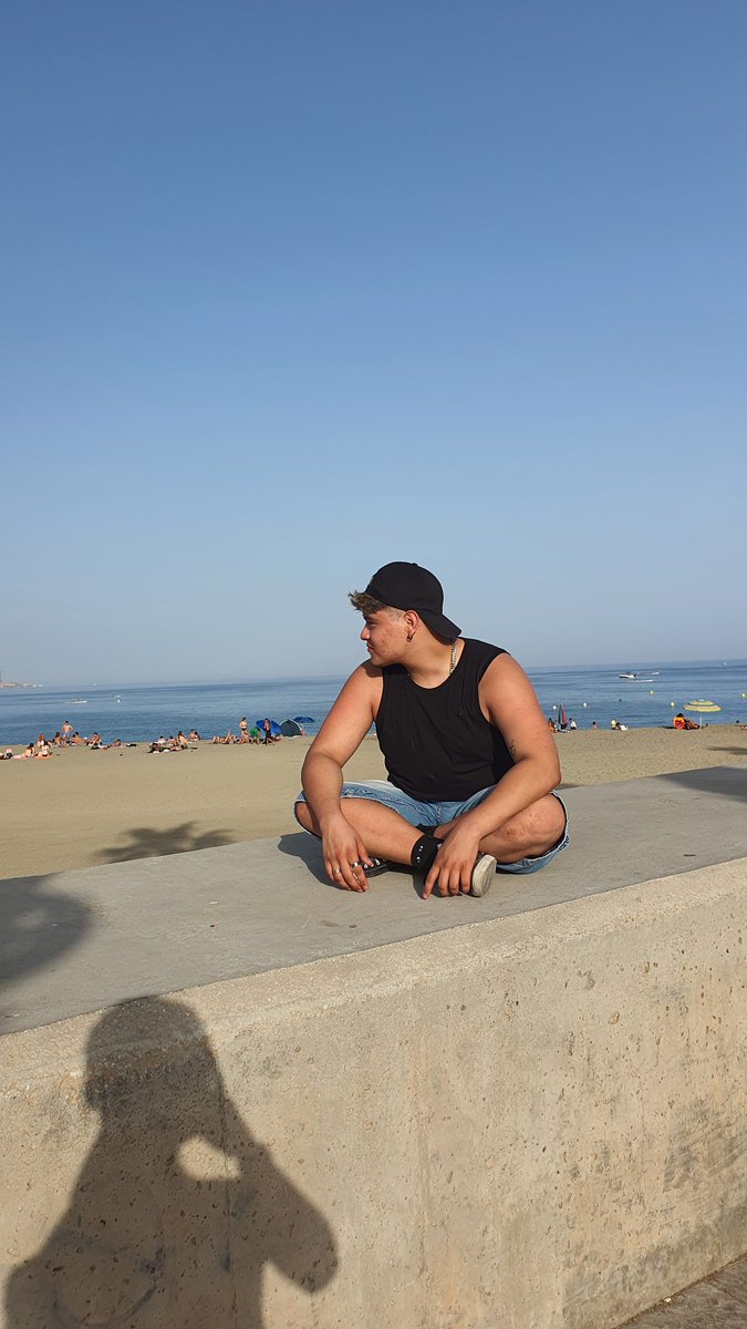 him_niram's tweet image. viajecito a malaga...♡