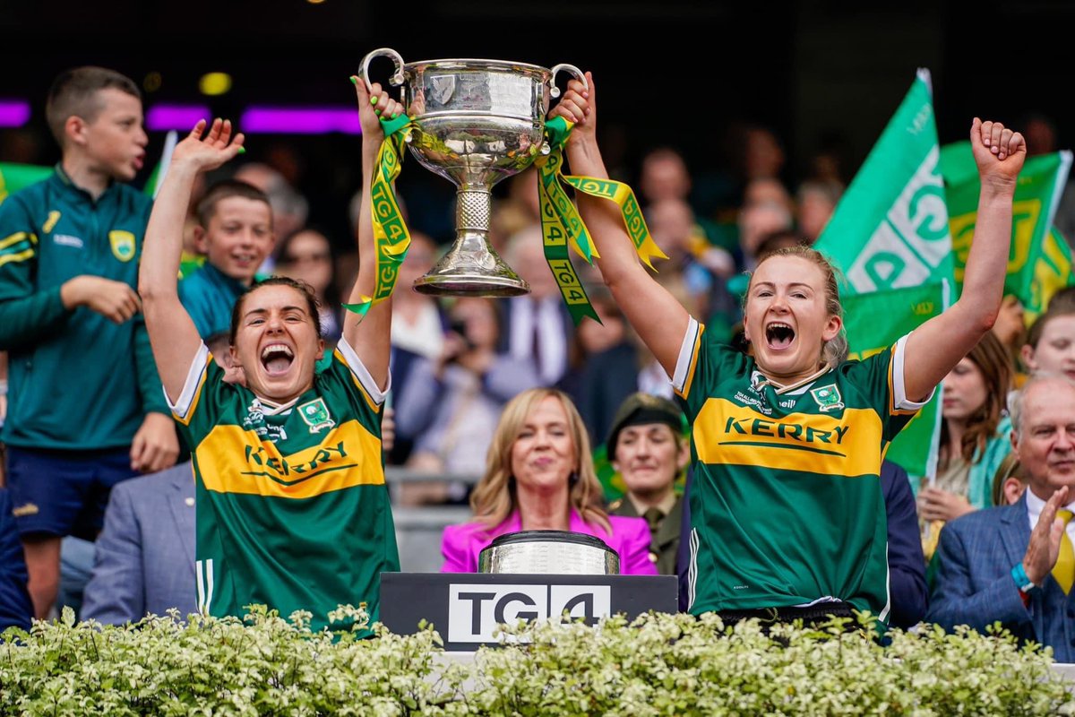 Our girls💚🏐🏆