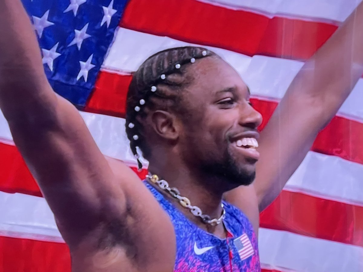 AlexVASheriff's tweet photo. Noah Lyles doing Noah Lyles things in Paris! And Alexandria couldn’t be prouder! #GOLD #2024Olympics #100M #ALX275 https://t.co/9sSuRyW2Wk
