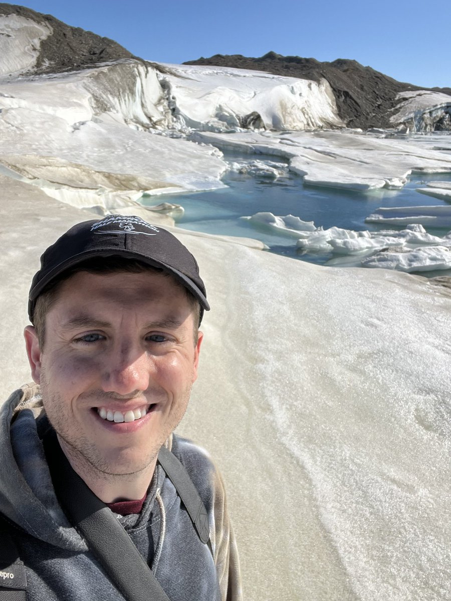 jrb08j's tweet photo. Greetings from Greenland and the edge of the ice sheet! https://t.co/aT6CgDMH4c