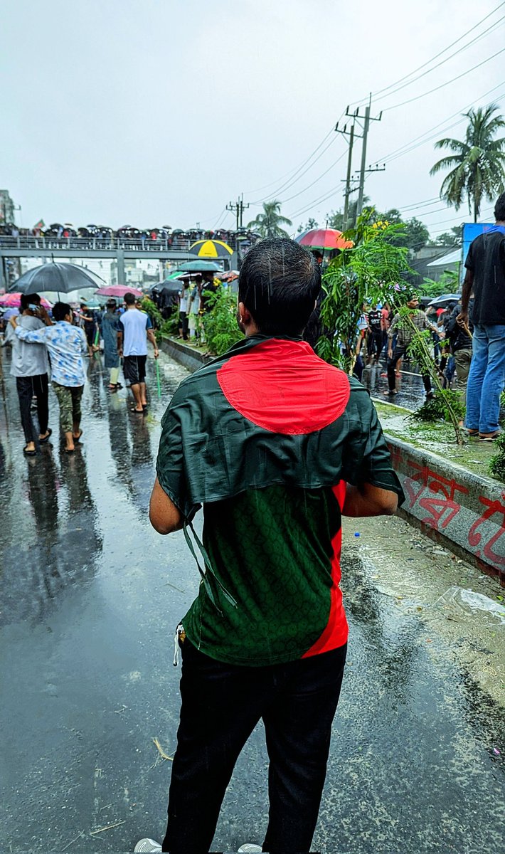 “Allah is sufficient for us.”

#SaveBangladeshiStudents 
#StudentsUnderAttack 
#StudentsAgainstOppression 
#StudentProtests 
#Students_In_Red