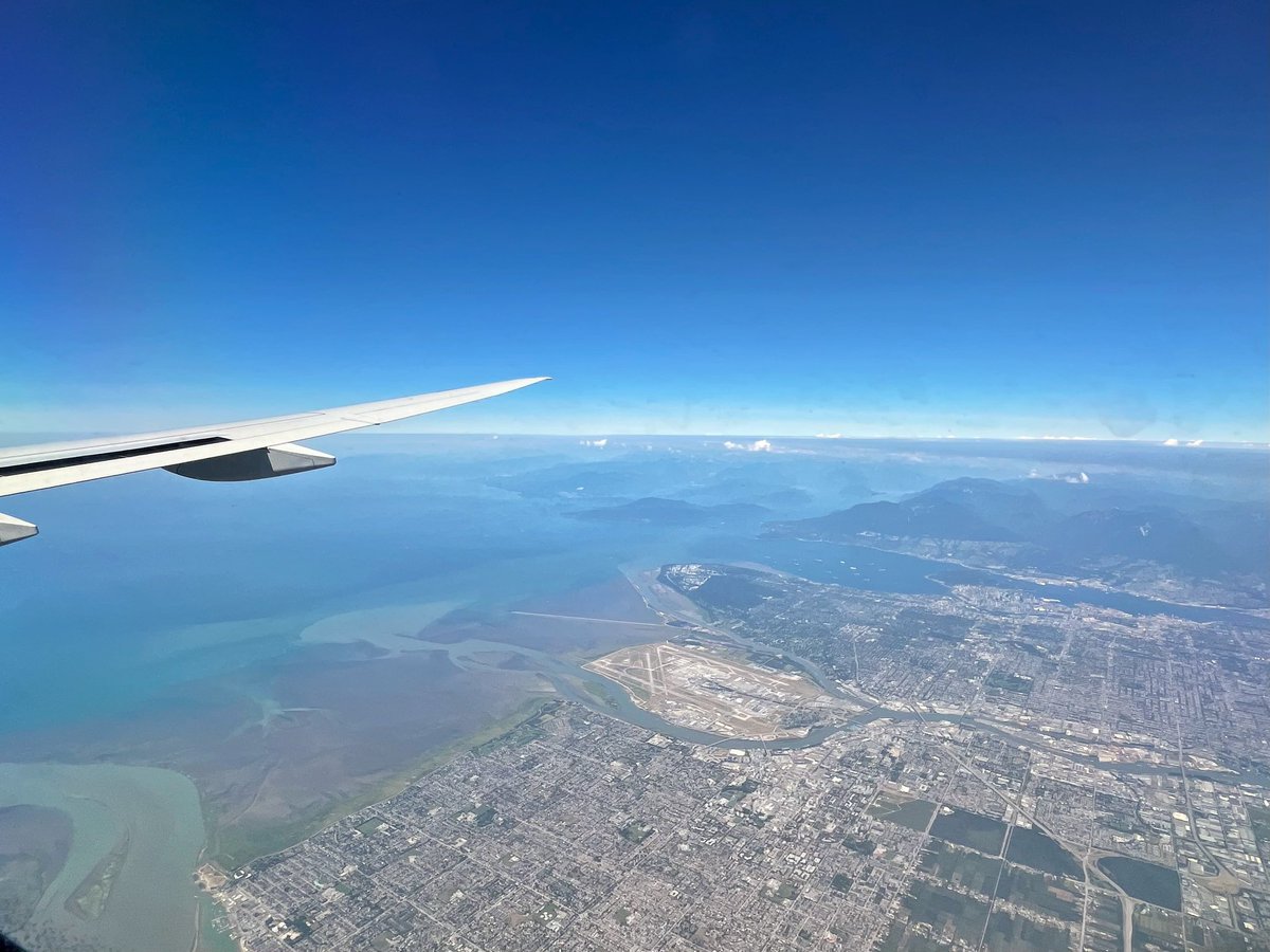 I turn 50 tomorrow !
Today I’ve headed away for a week to celebrate my older age. Thanks <a href="/porterairlines/">Porter Airlines</a> , flawless journey. Expensive journey though, as the free WiFi cost me buying myself a 3D printer and Jaws Lego set online while in flight😅