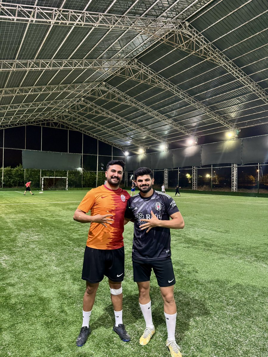 Simitçi kahveci gazozcu 😁🦅 #Besiktas <a href="/Besiktas/">Beşiktaş JK</a>