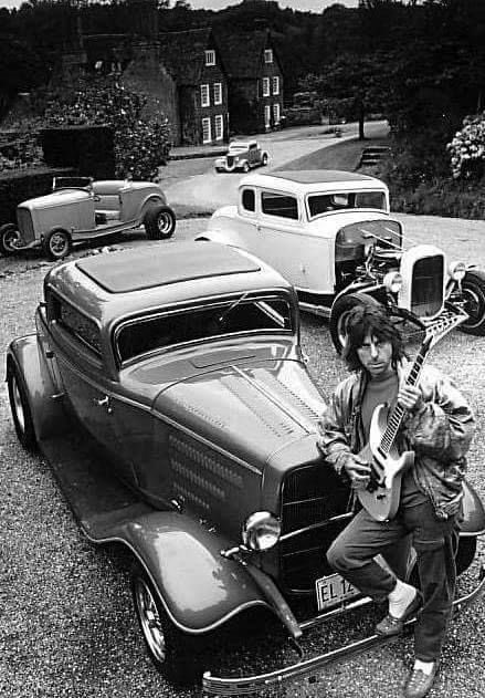 We’re loving the Jeff Beck documentary ‘Still on the Run’ on Sky Arts right now. 

#Legend #RIPJeffBeck